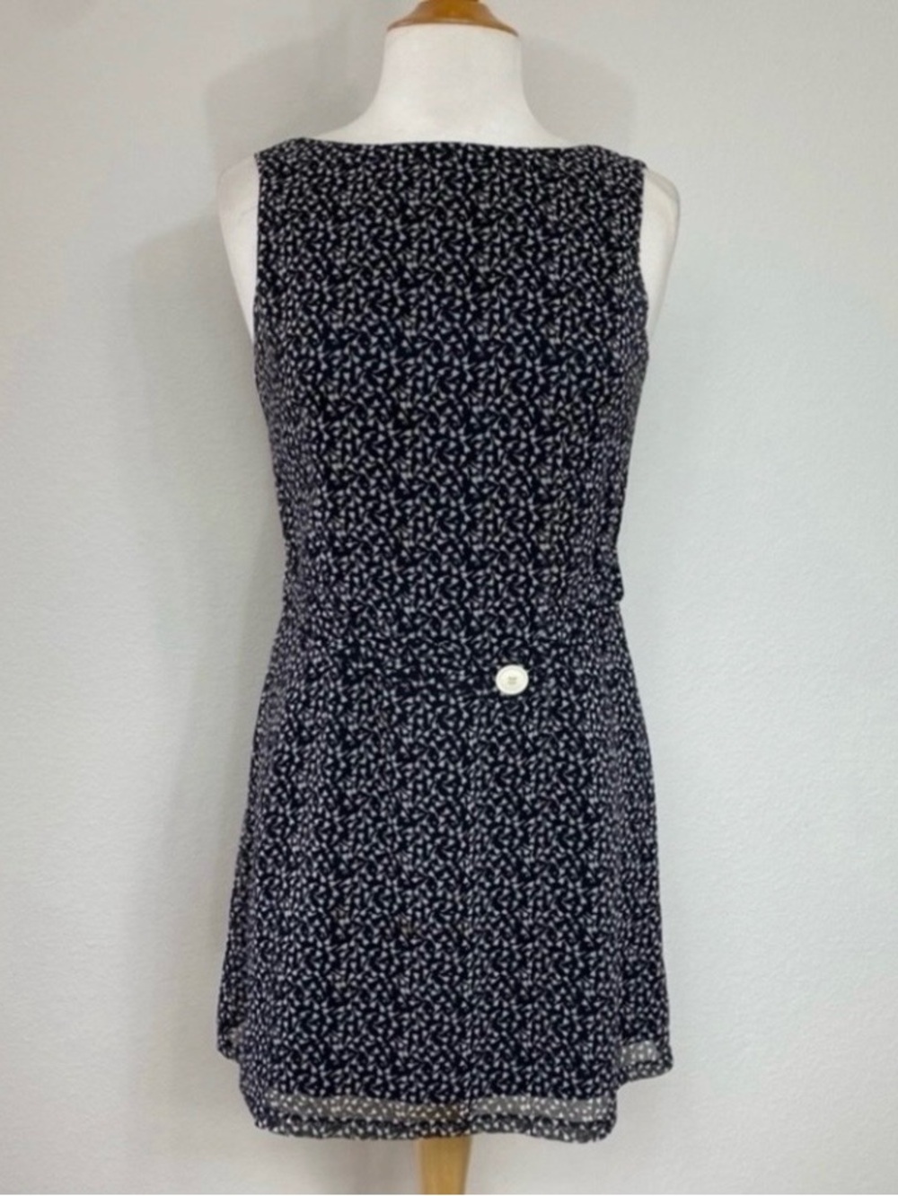 Vintage 90's Metro Femme Black White Floral Belted Sleeveless Mini Dress Size S
